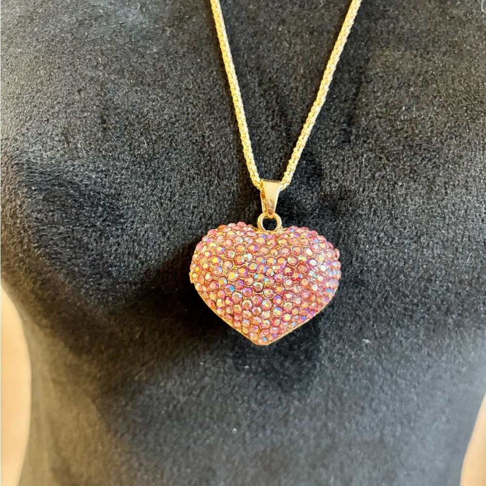 New Heart Pendant Necklace with Pink Rhinestones